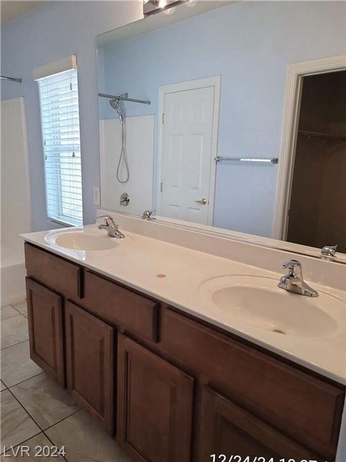 2391 Koho Dr #101 - Photo 6 of 21