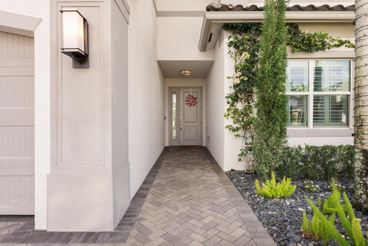 15398 Sandy Beach Ter - Photo 3 of 38