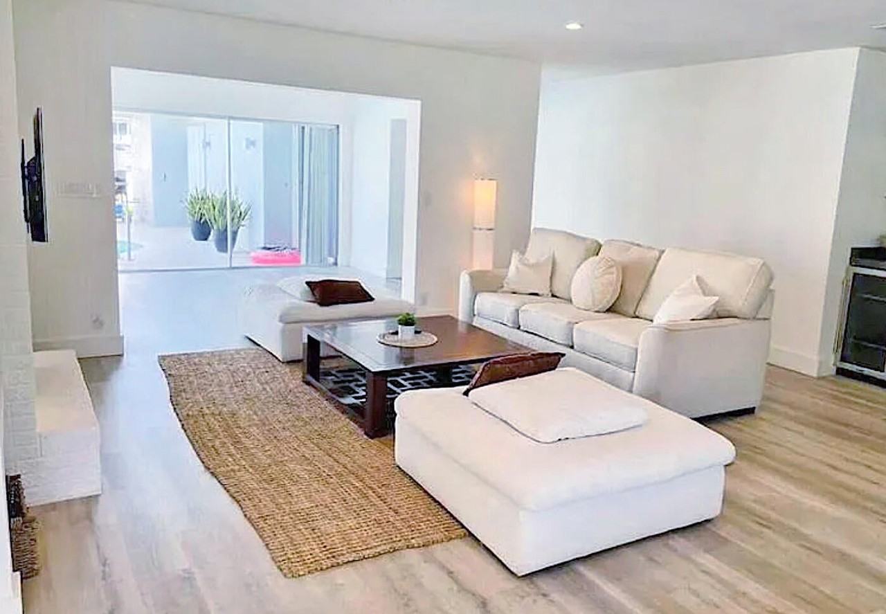 1919 Sunrise Key Blvd - Photo 4 of 17