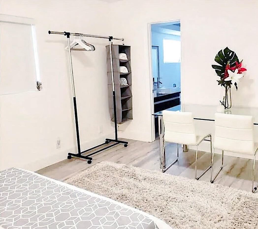 1919 Sunrise Key Blvd - Photo 7 of 17