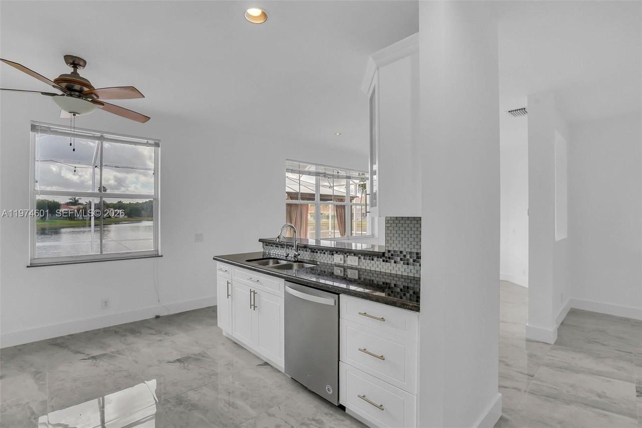 659 Vista Meadows Dr - Photo 5 of 38