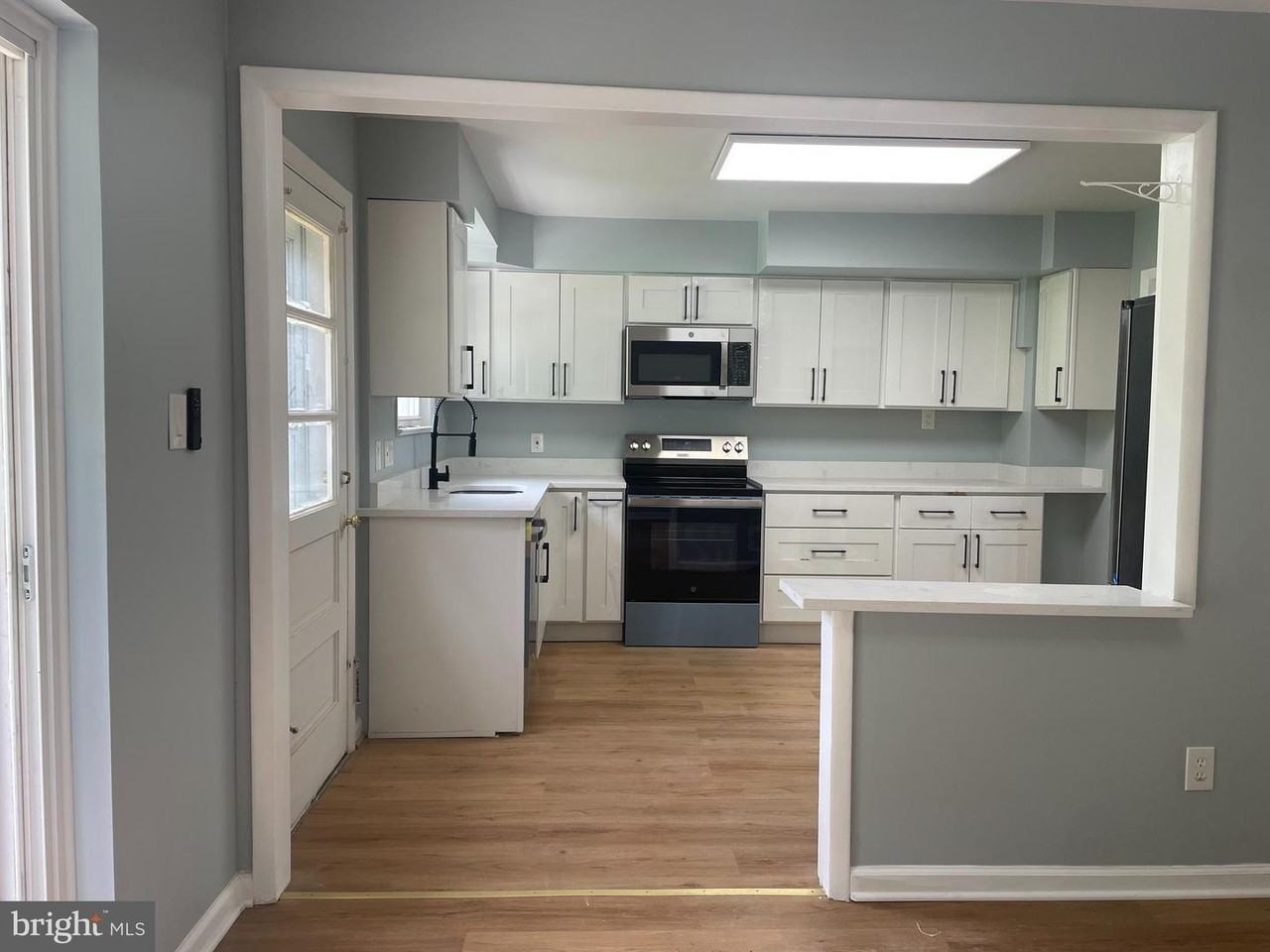 13409 Doncaster Ln #1 - Photo 5 of 38