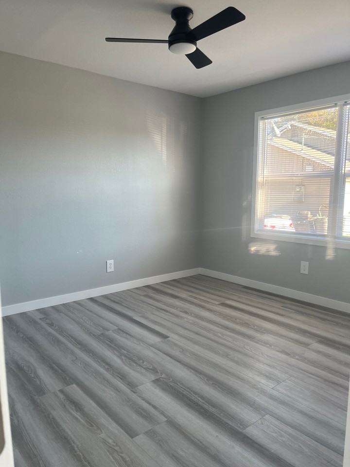 375 Monterey Ave #1 - Photo 6 of 9