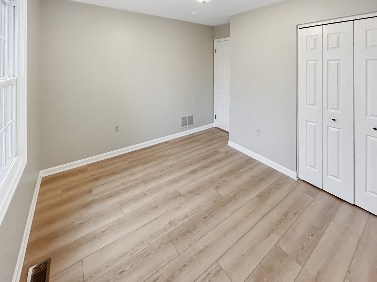 1819 Elizabeth Ct #1 - Photo 2 of 20