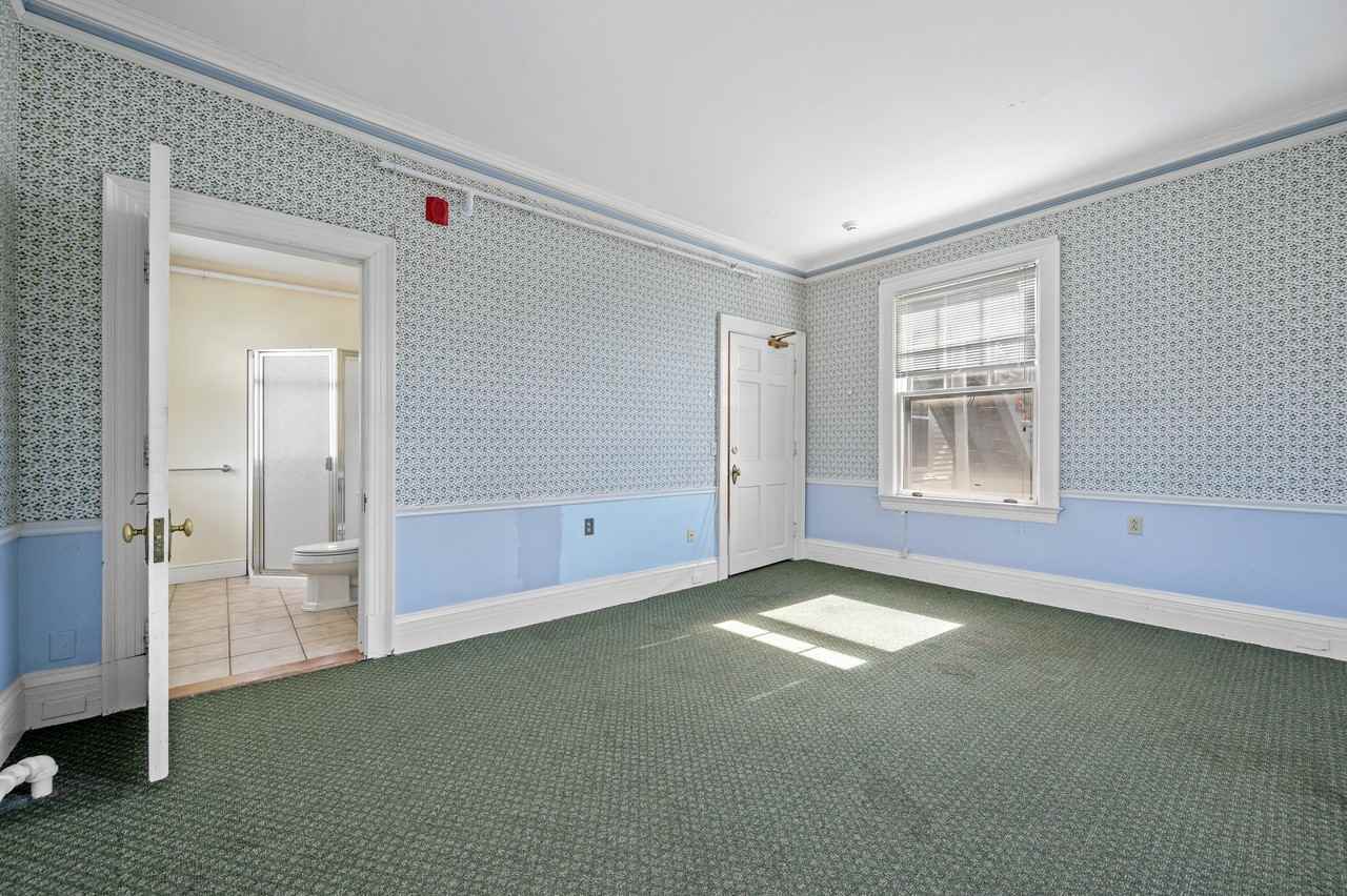 7 Oak St #202 - Photo 2 of 13