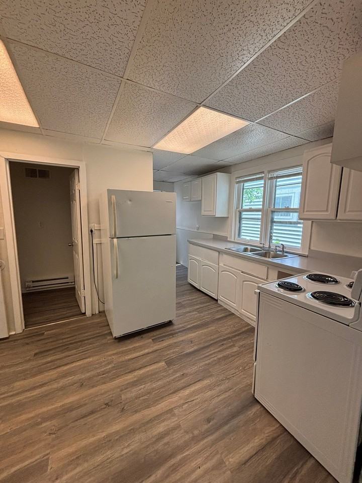 932 York Ave #1 - Photo 2 of 9