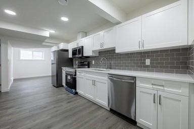 9823 107 Ave Bsmt #9823BS - Photo 3 of 15