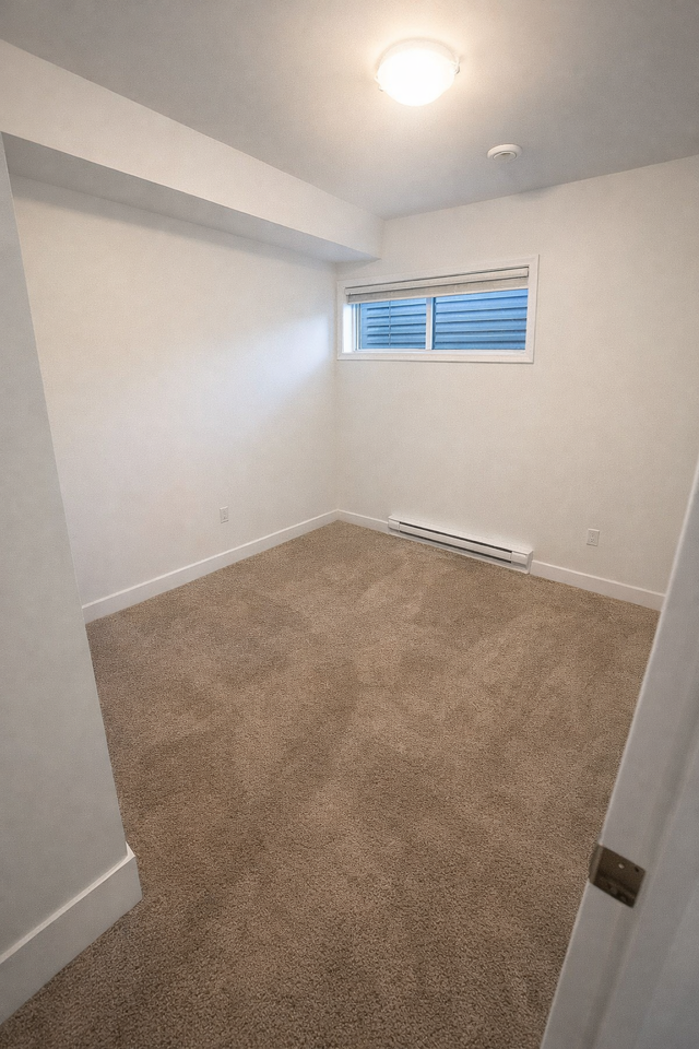 12148 105 St Nw Bsmt #12148BS - Photo 2 of 6