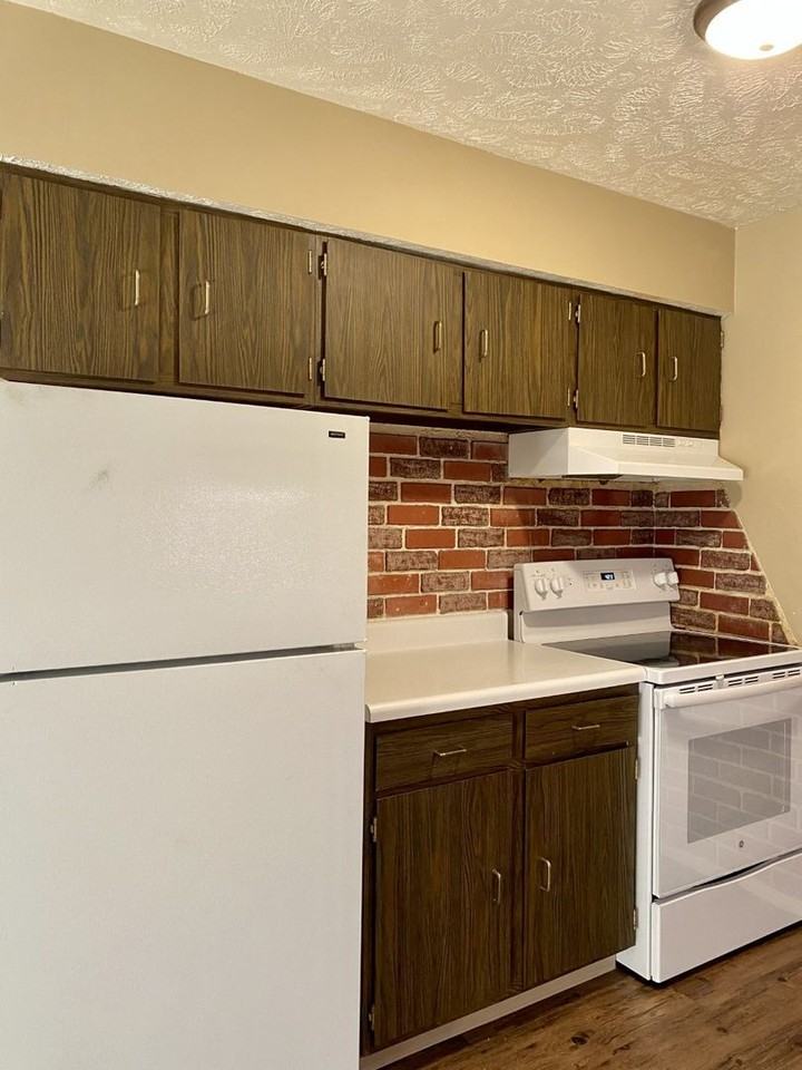 8500 Granville Parkway - Photo 6 of 23