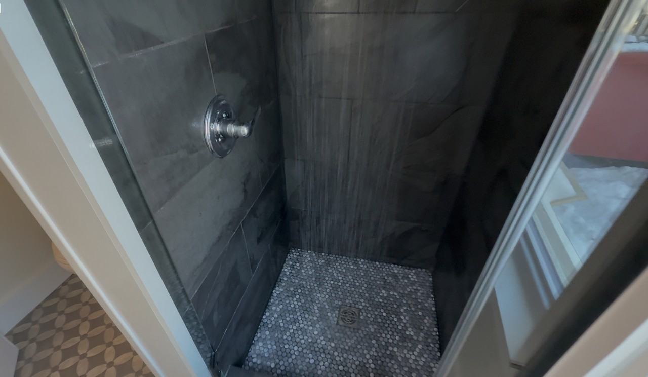 229 S Geneva St #5 - Photo 4 of 5