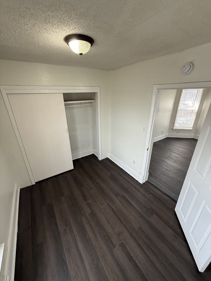 782 Case Ave #2 - Photo 5 of 6