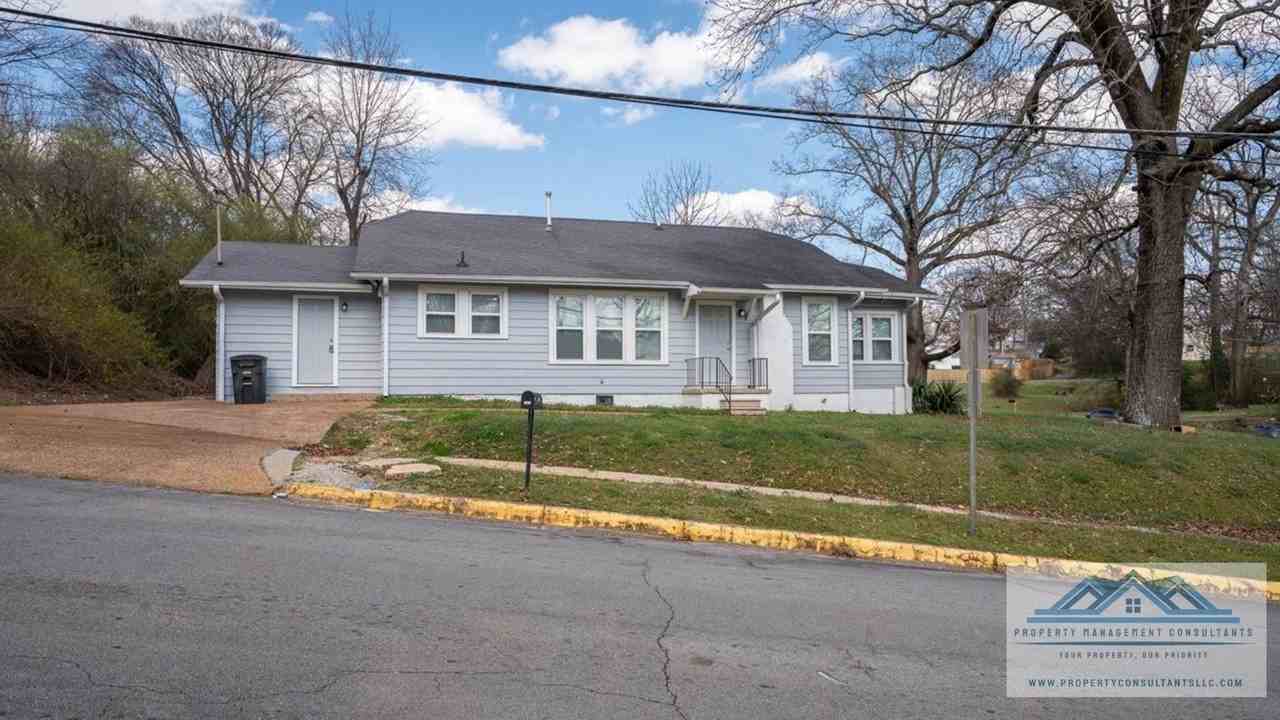 901 Hermitage Dr #1 - Photo 3 of 31