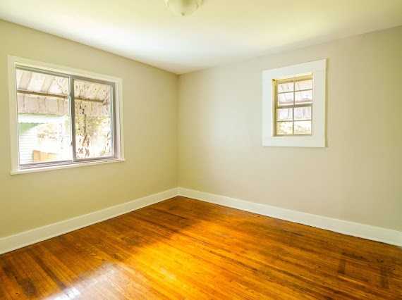 708 40th St #1 - Photo 6 of 6