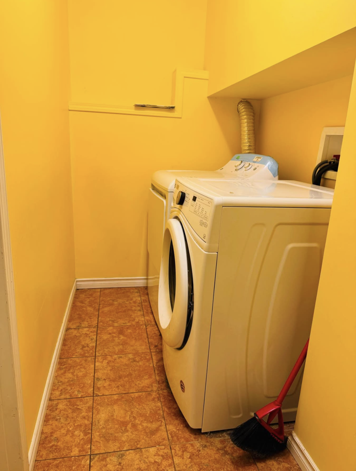 364 Martindale Dr Ne #1 - Photo 6 of 7