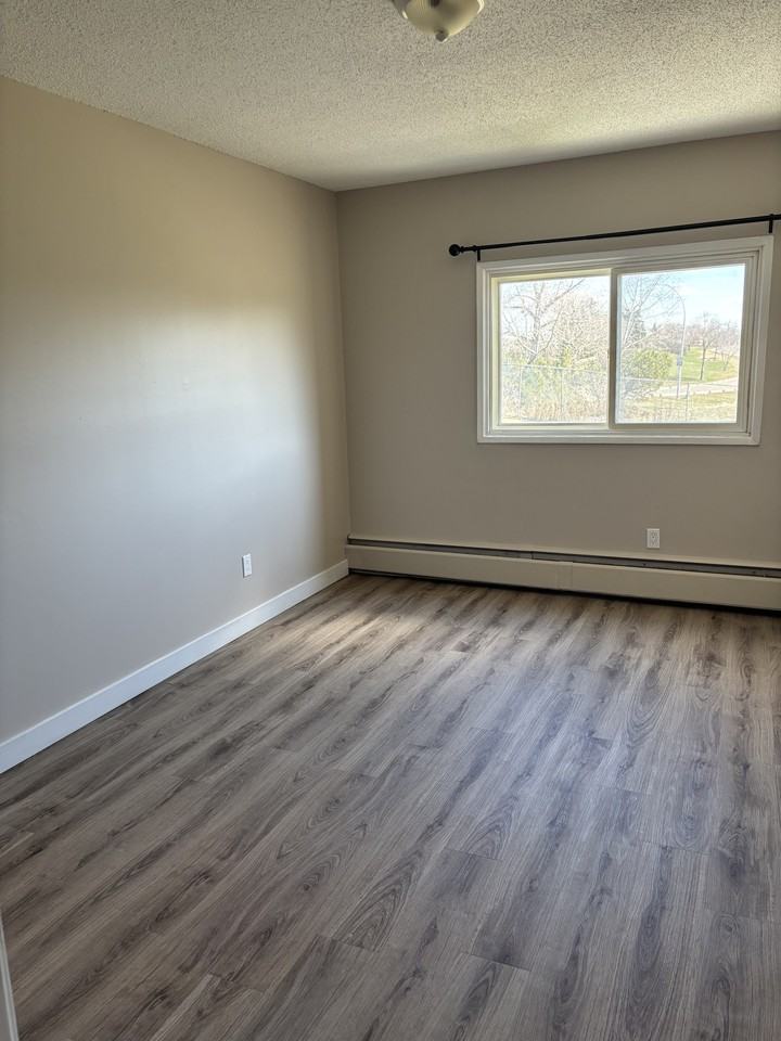 2908 116a Ave Nw #312 - Photo 5 of 9