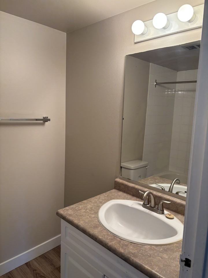 2908 116a Ave Nw #312 - Photo 7 of 9