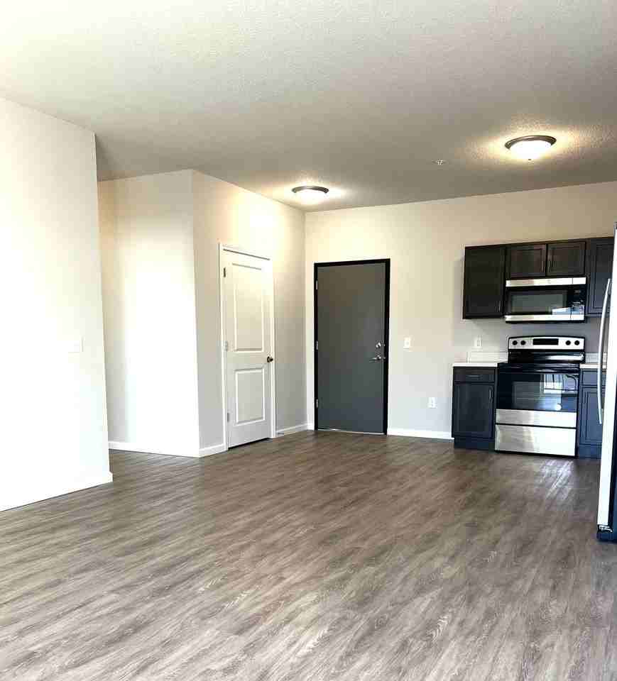 Ohana Apartments - Photo 6 of 36