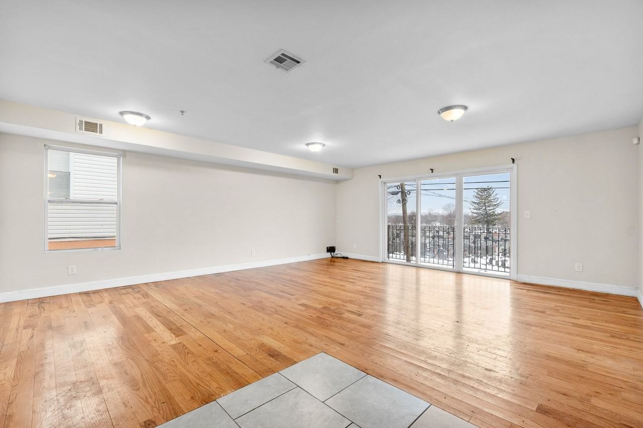 280-282 South 20th Street #2A - Photo 6 of 17