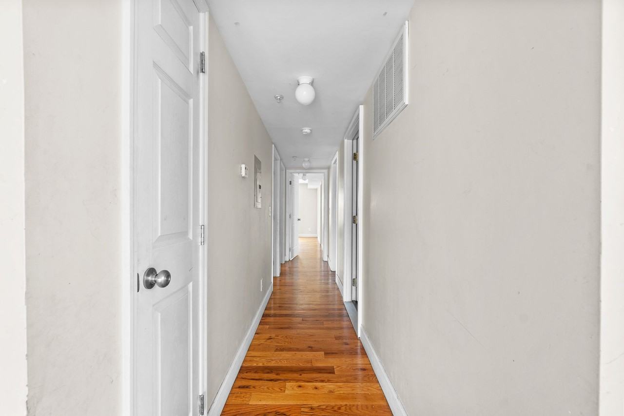 280-282 South 20th Street #2A - Photo 7 of 17