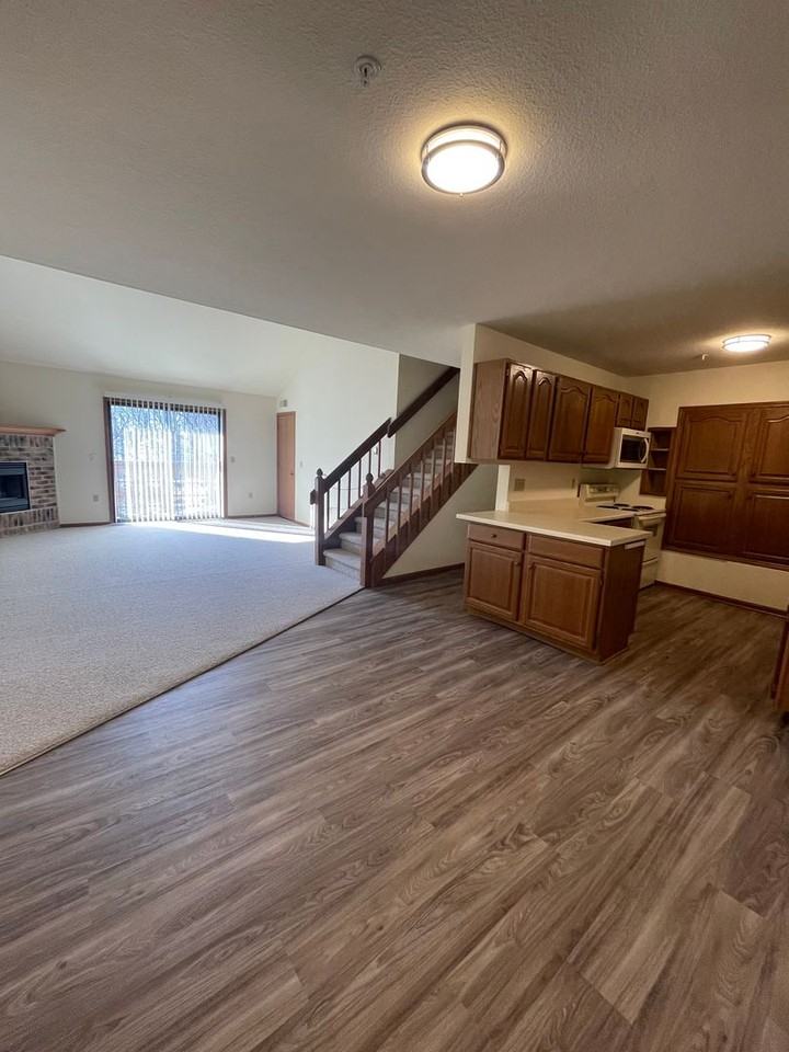 Parkwood Lake Apartments - Photo 2 of 23