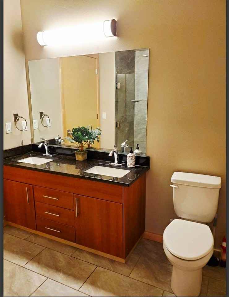 Oregon Apartments - Photo 4 of 35