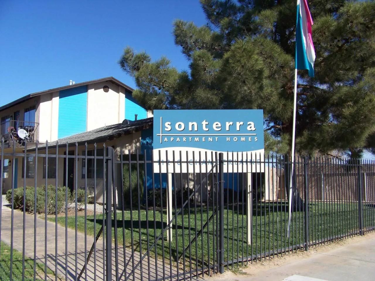 Sonterra - Photo 2 of 3