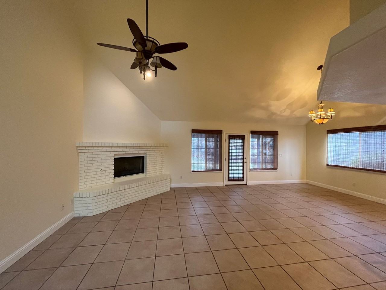 29760 Butterfield Way - Photo 3 of 15
