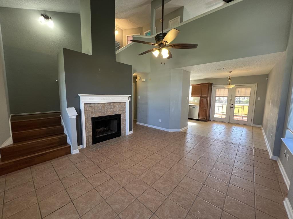 2302 Tracey Ann Ln - Photo 7 of 27