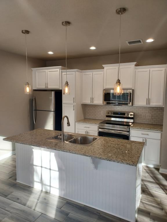 111 Meyers Terrace Cir - Photo 3 of 17