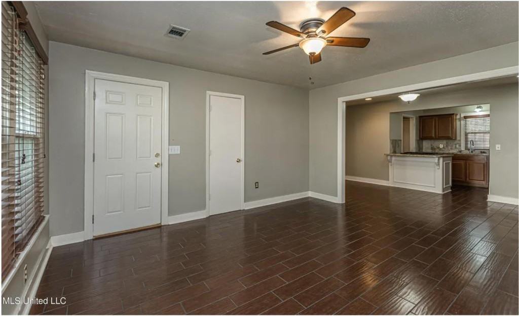 1633 Piedmont St - Photo 5 of 7