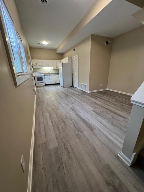 1934 Frankfort Ave - Photo 5 of 7