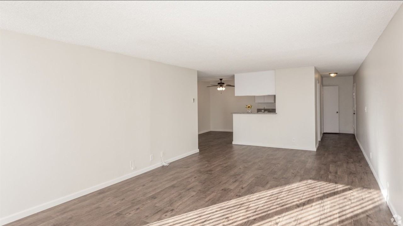 18540 Plummer Street - Photo 3 of 14