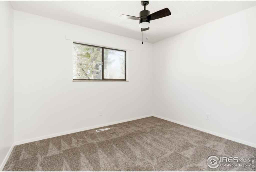 Bismarck Ave - Photo 3 of 6