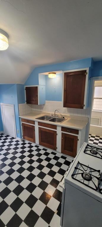 364 E Duncan St - Photo 5 of 10