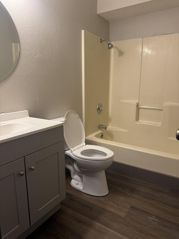 408 W Cale St #3 - Photo 5 of 7