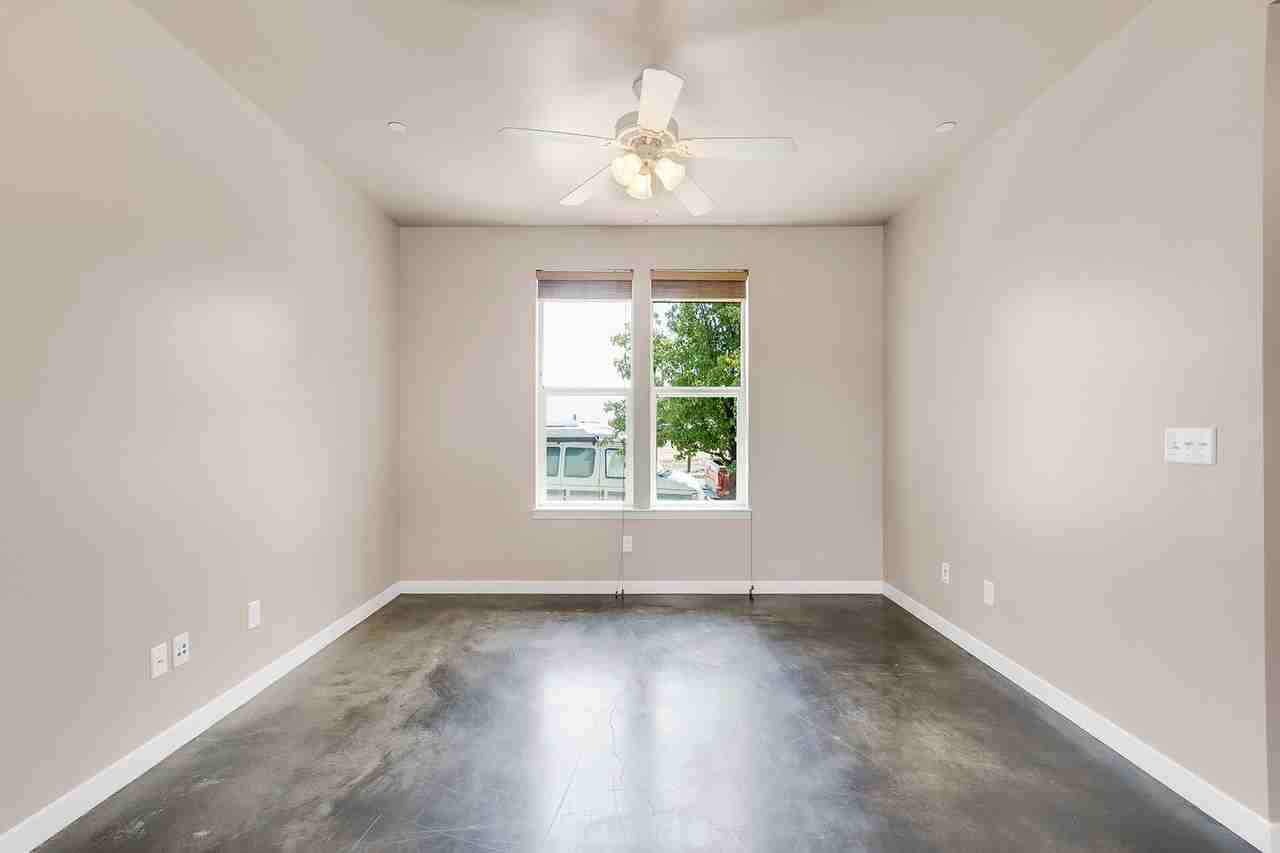 2598 E 20th St #202 - Photo 4 of 14