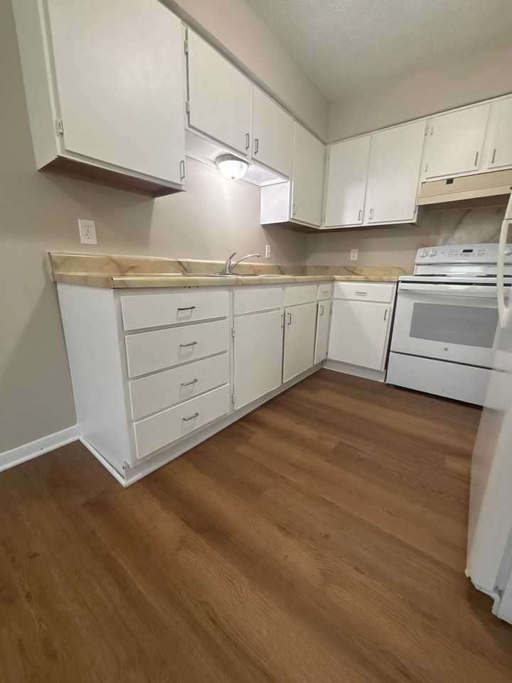 01857 - Photo 3 of 8