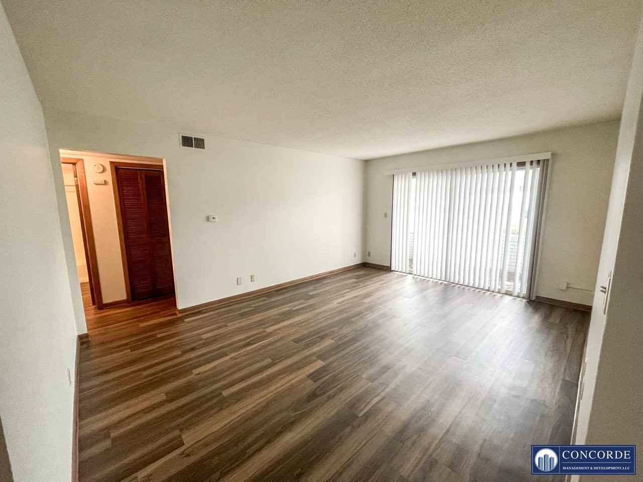 Canterbury-8 Apts. - Photo 2 of 16