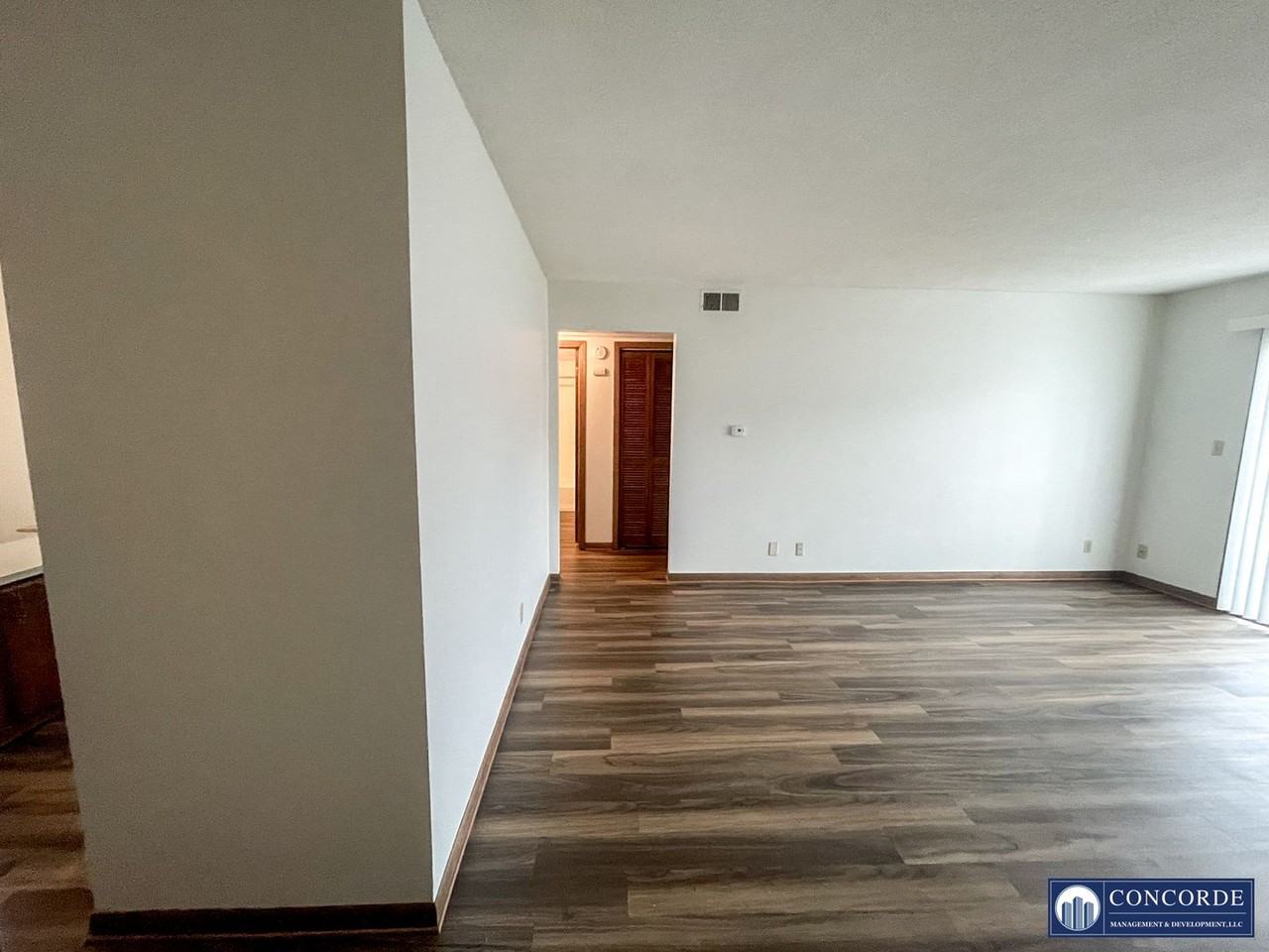 Canterbury-8 Apts. - Photo 3 of 16