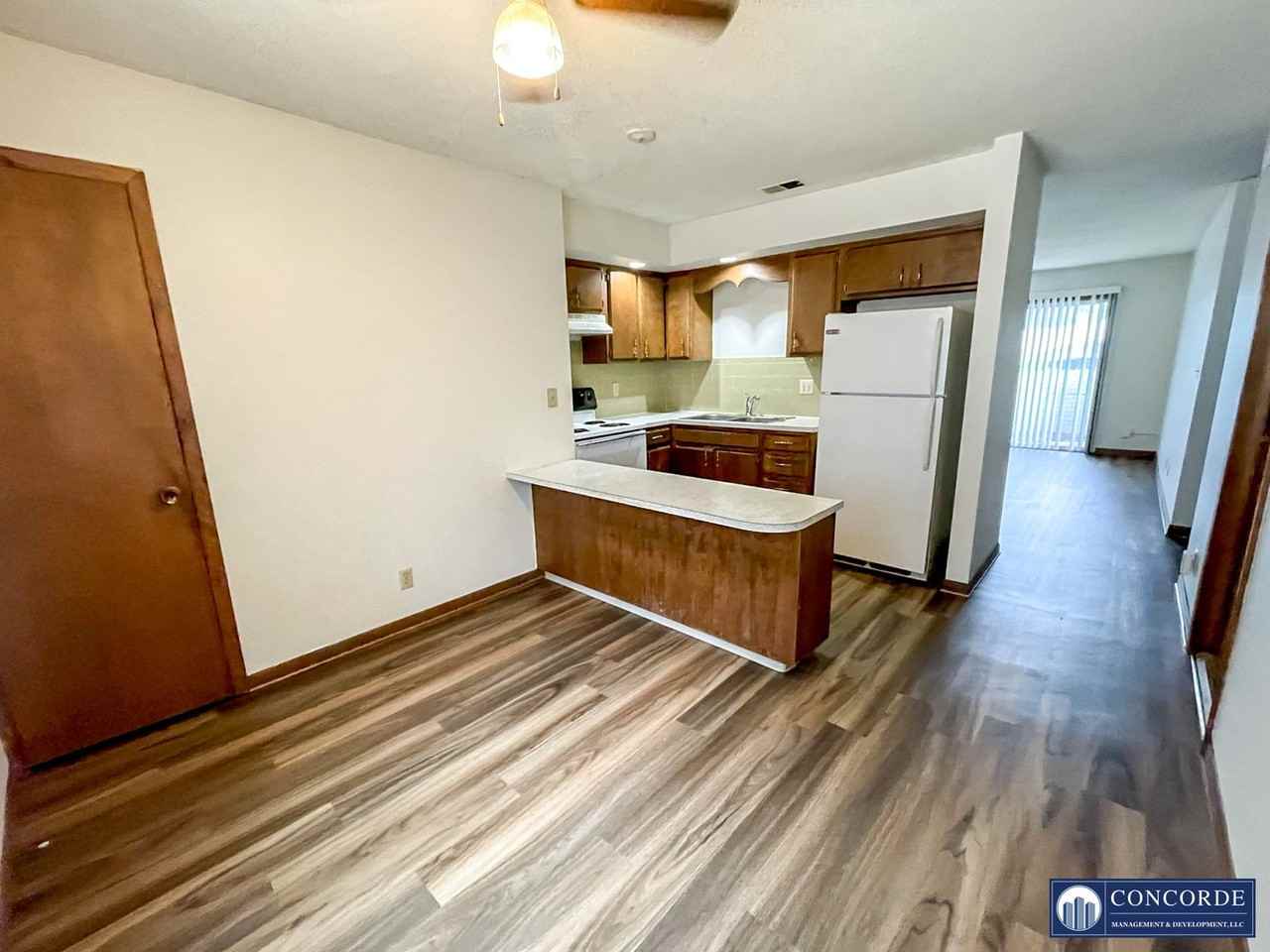 Canterbury-8 Apts. - Photo 4 of 16