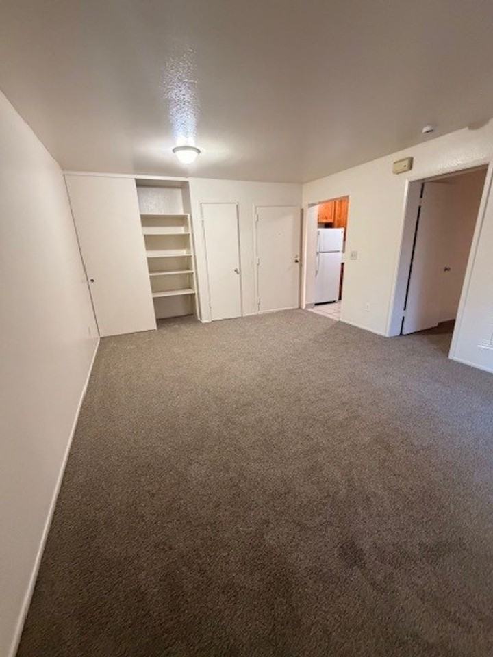 725 Kearney - Photo 4 of 40