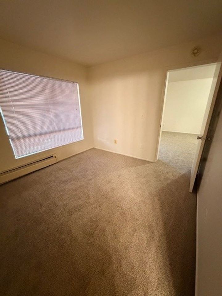 725 Kearney - Photo 7 of 40