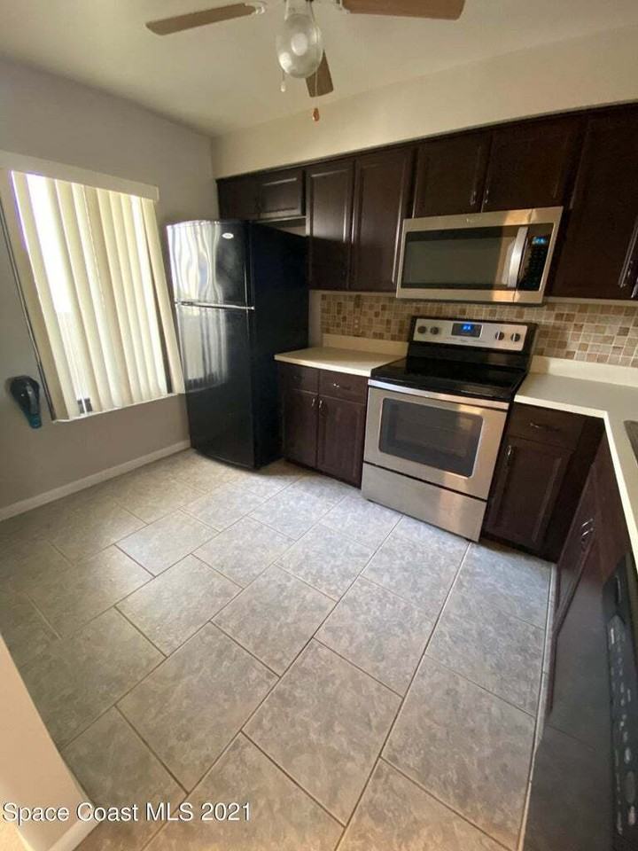 200 International Dr #814 - Photo 4 of 17