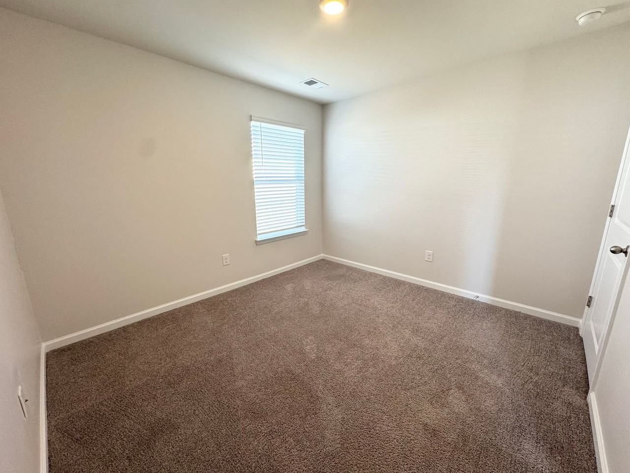 1040 Corn Husk Loop - Photo 5 of 16