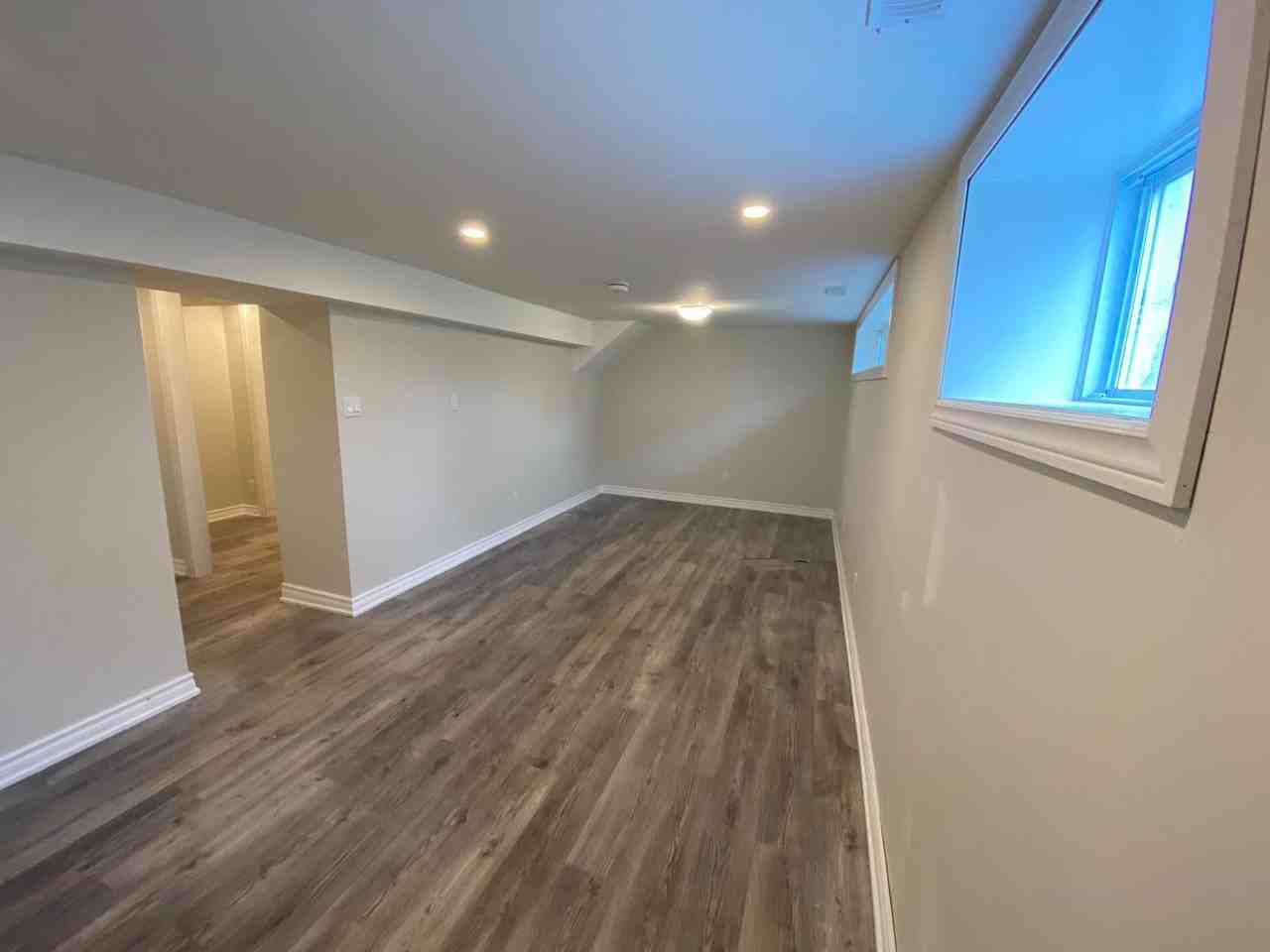 97 Shropshire Dr #2 - Photo 3 of 10