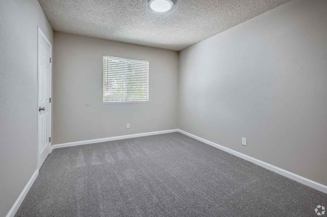 Cabernet Apartments & Duplexes - Photo 3 of 6