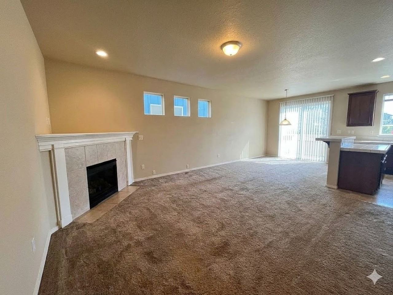 4430 Se Redwood St - Photo 3 of 25