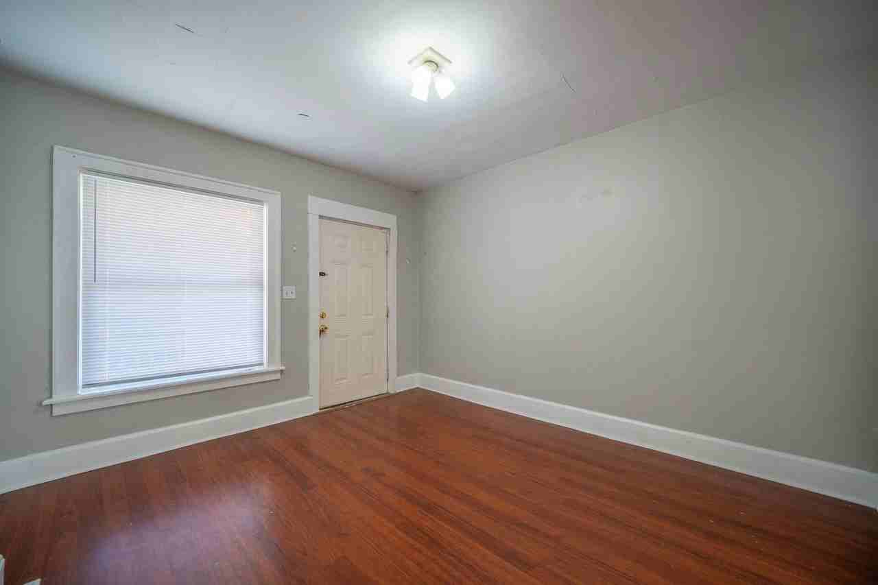 1451 N 6th St - Photo 5 of 18