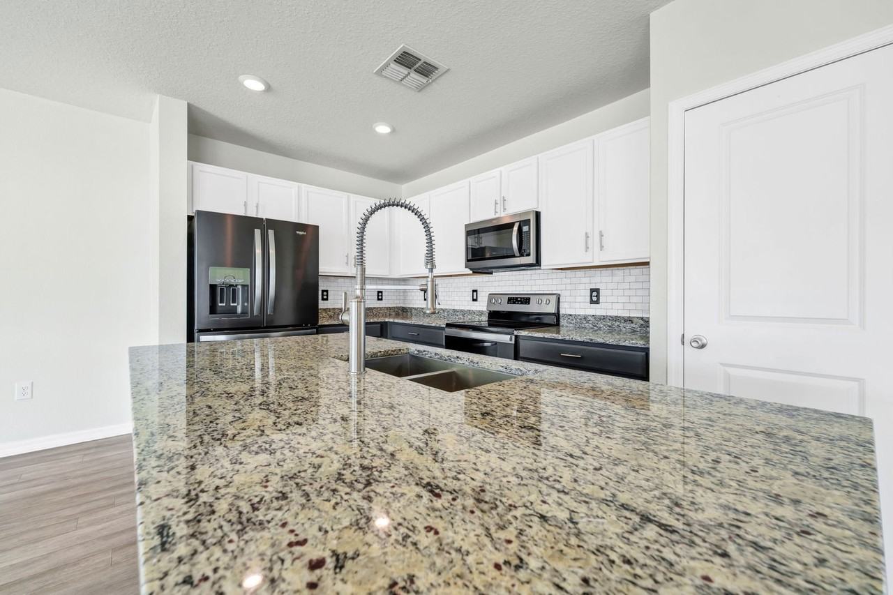 2265 Carrabelle Way - Photo 5 of 27