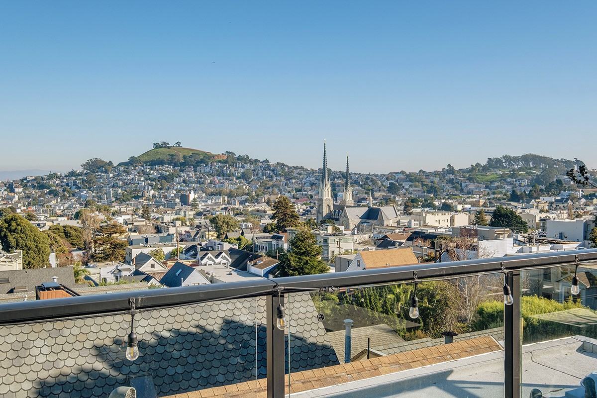 463 Duncan St - Photo 2 of 38